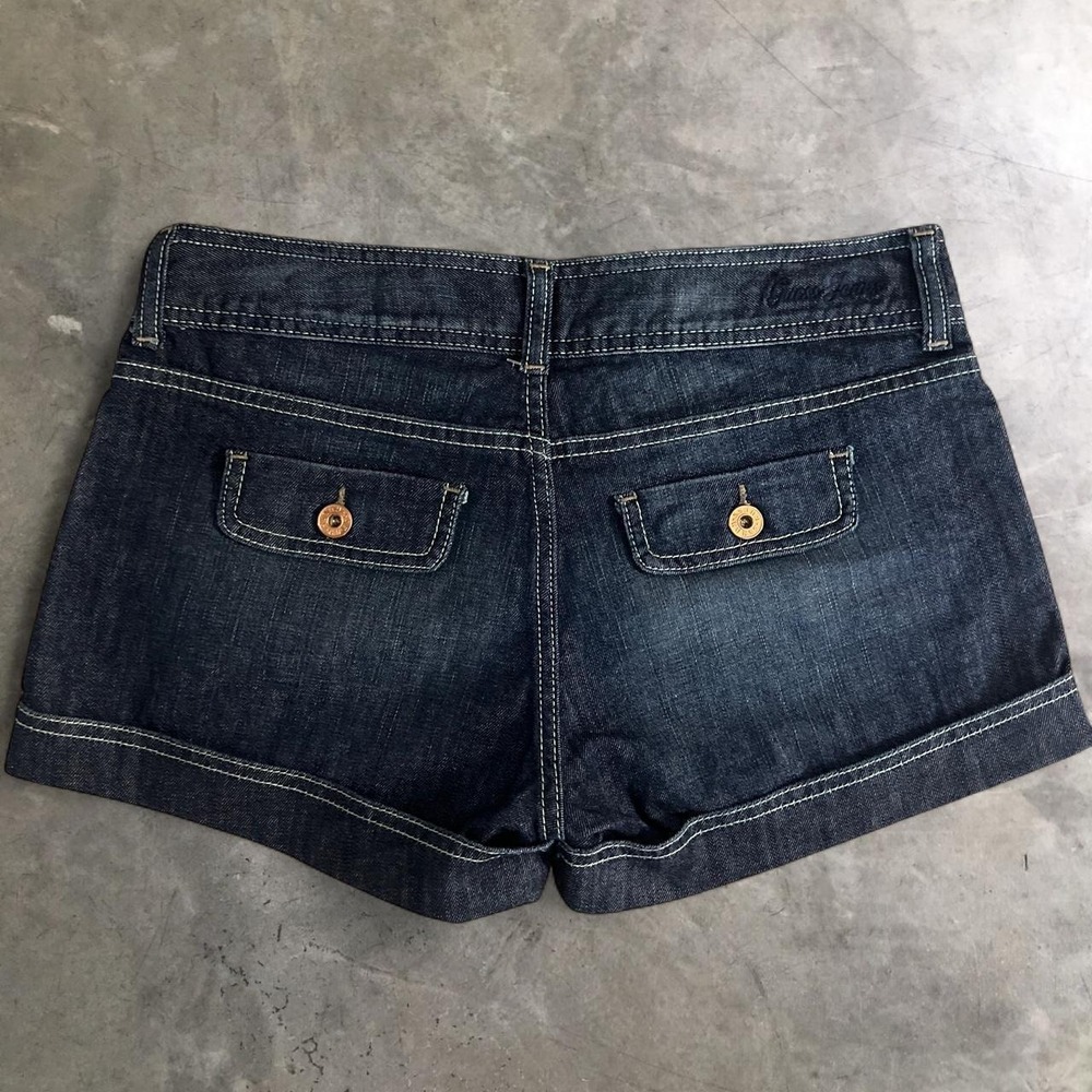 Guess Jeans Womens 27 Dark Denim Mini Shorts Low Rise Y2K 2000s Vintage Indigo - Picture 3 of 3